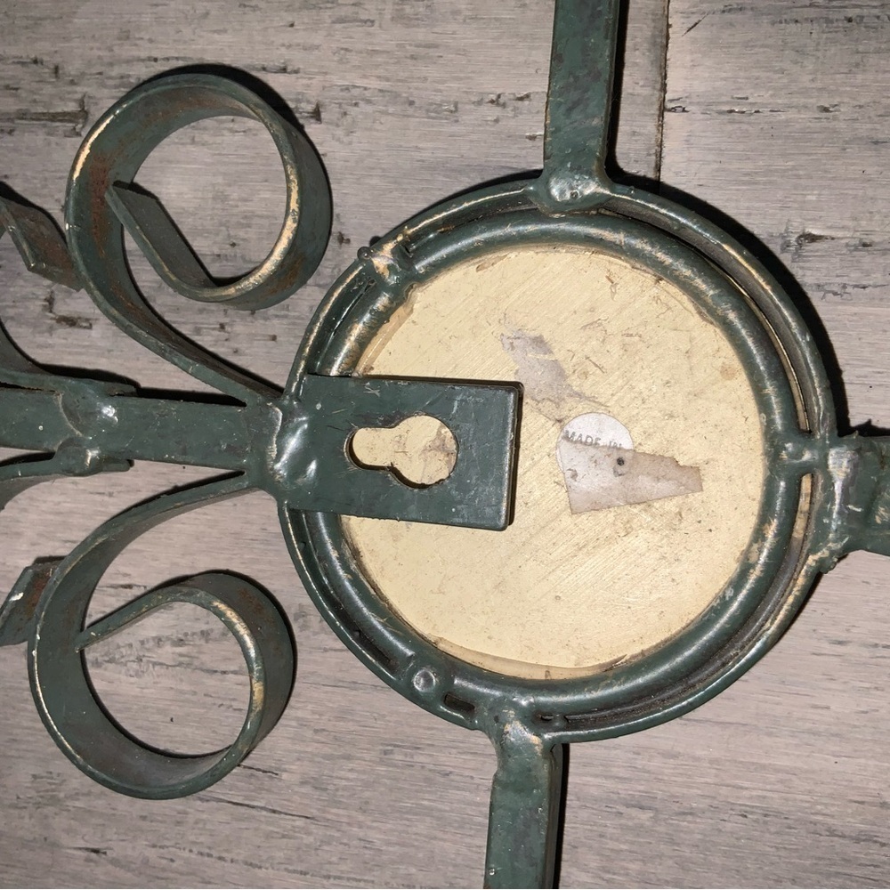 Wrought Iron Moss Green Heavy Fleur De Lis Christian Cross 19”X14” Ready To Hang - Picture 7 of 7